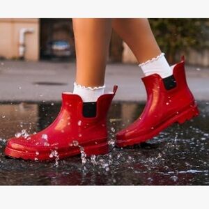 NORTY Women’s Red Ankle Waterproof Winter Rain Boots Size 7